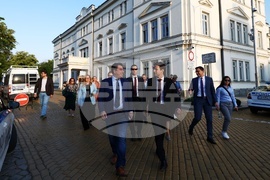 Правителство - подкрепа - демонстрация