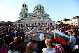 Правителство - подкрепа - демонстрация