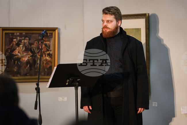 Бургас - „Жив е той…“ - спектакъл 