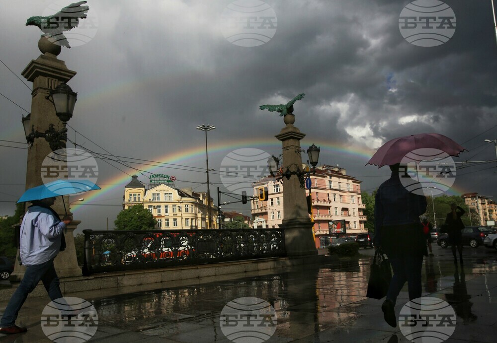 Weather in June: Lows Down to 8C, Highs Up to 37C