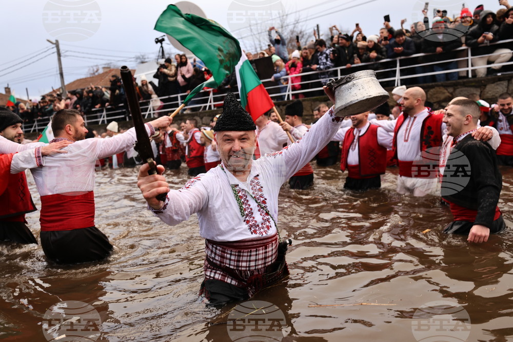 Калофер - Богоявление - мъжко хоро