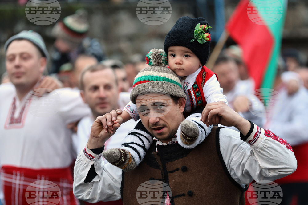 Калофер - Богоявление - мъжко хоро