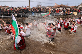 Калофер - Богоявление - мъжко хоро