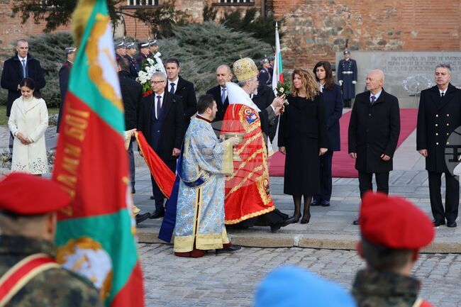Богоявление - Богоявленски водосвет - бойни знамена - освещаване