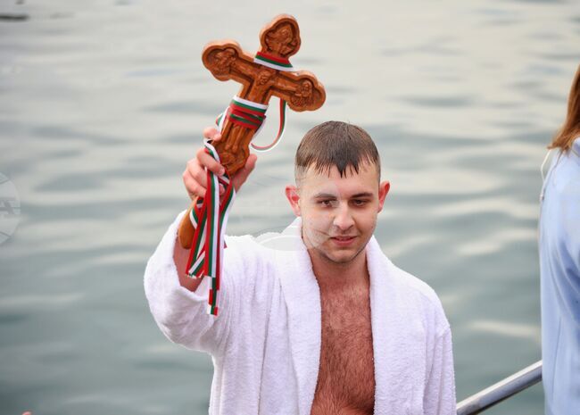 Бургас - Богоявление - спасяване на Светия кръст