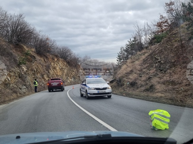 Непълнолетен загина при катастрофа край котленското село Кипилово