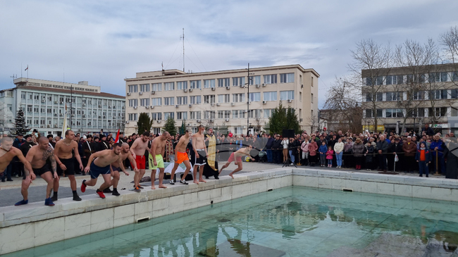 С ритуал за спасяване на богоявленския кръст ще бъде отбелязан Йордановден в Търговище