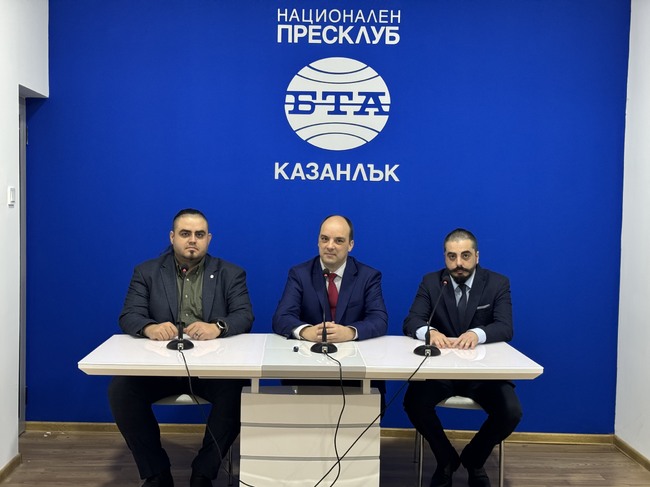Пресконференция на "Възраждане" в Казанлък