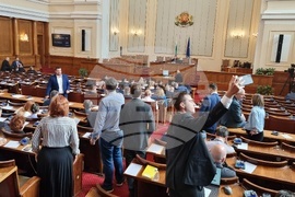 Парламент - липса на кворум