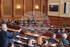 Парламент - липса на кворум