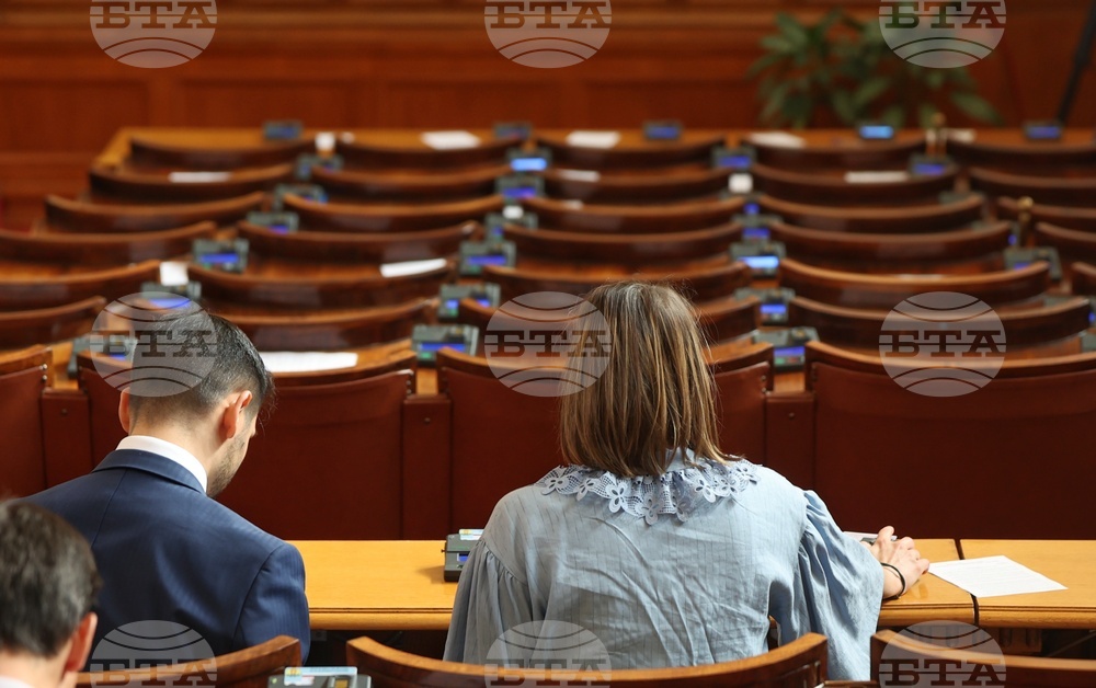 Парламент - липса на кворум