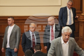 Парламент - липса на кворум