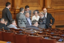 Парламент - липса на кворум