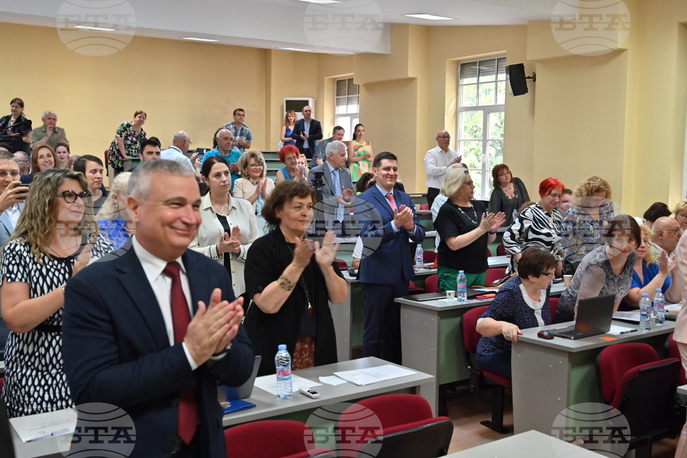 Пловдив - конференция „Език свещен“