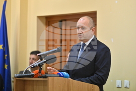 Пловдив - Румен Радев  - конференция „Език свещен“