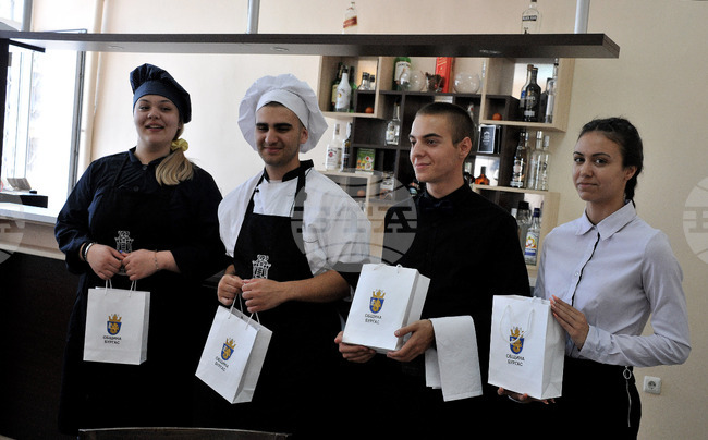 Бургас - Професионална гимназия по туризъм - Обяд за шампиони