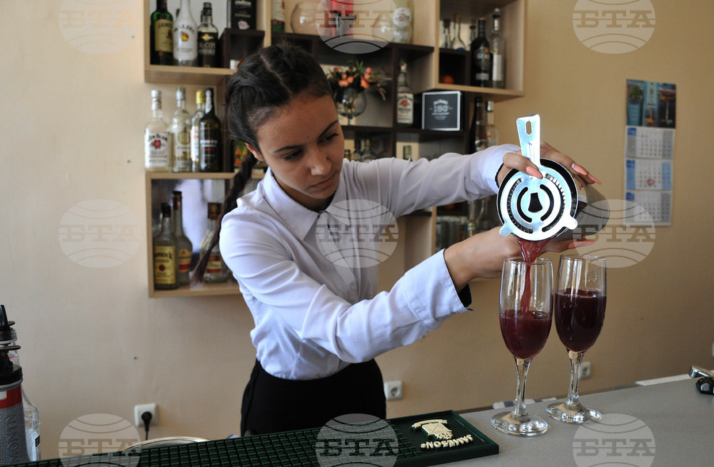 Бургас - Професионална гимназия по туризъм - Обяд за шампиони