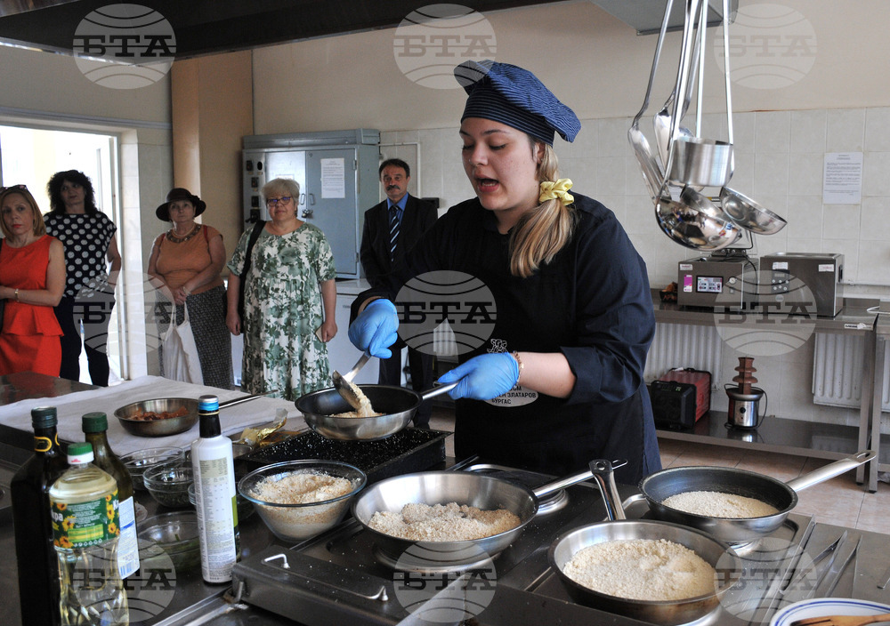 Бургас - Професионална гимназия по туризъм - Обяд за шампиони