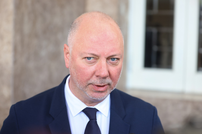 Росен Желязков ще поиска информация от Министерството на отбраната дали са били поканени депутатите на водосвета на Богоявление