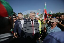 Протест - срещу правителството - ДПС