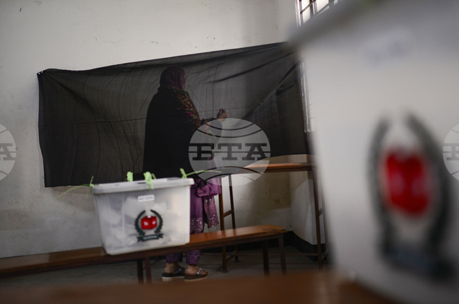 Бангладеш ще произведе първите си избори след отстраняването на Шейх Хасина през февруари