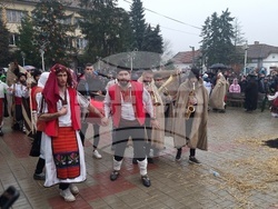 Тръстник - обичай "Кьорава кобила" - Ивановден