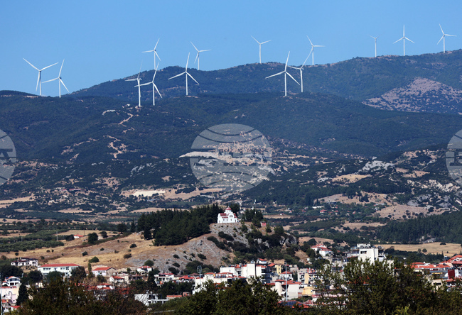 Делът на електроенергията от вятърни централи в Европа за последните 24 часа достига 9,6 процента