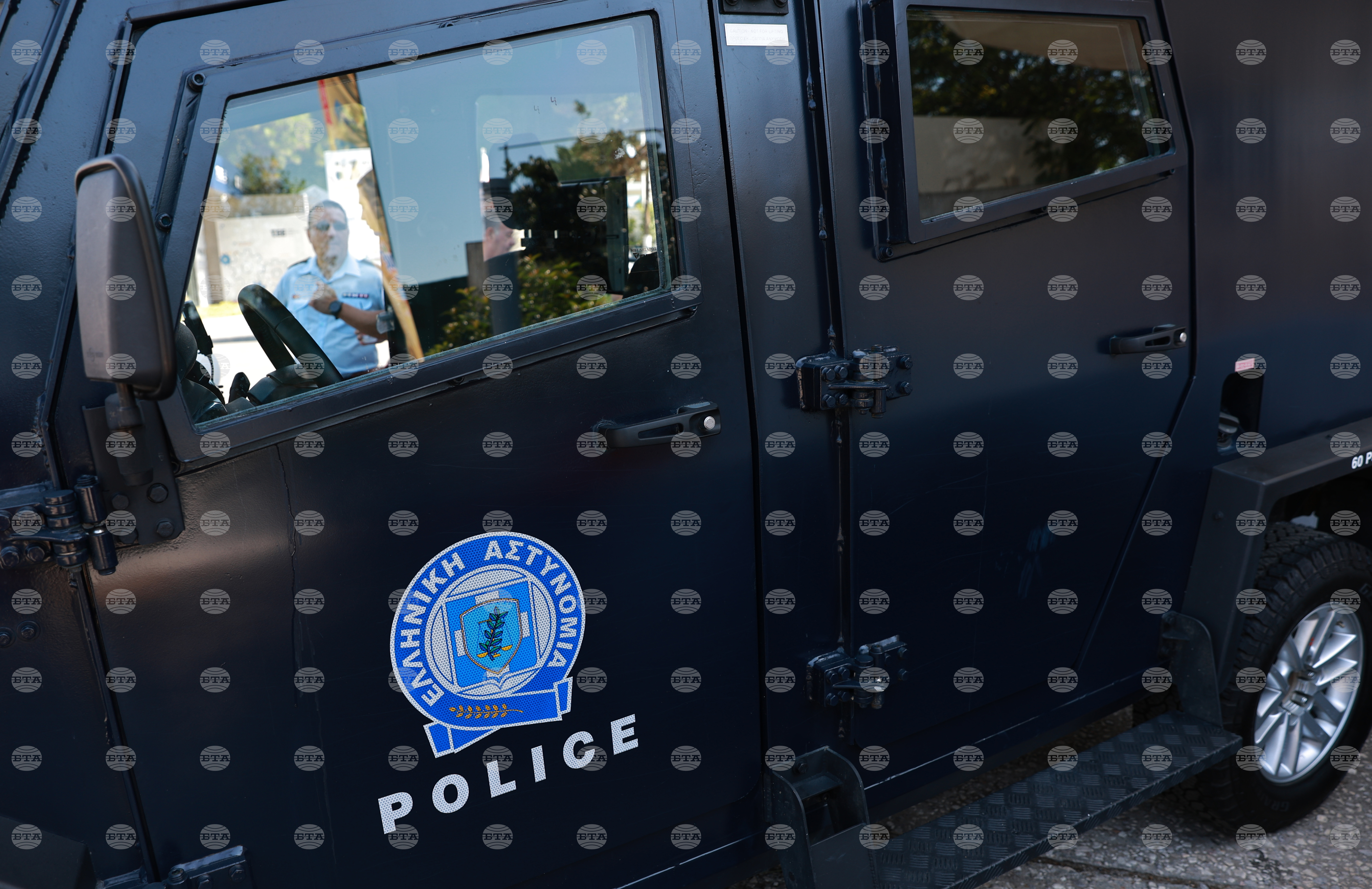 Ученичка на 14 години е била ранена с нож при спречкване в гимназия в Атина