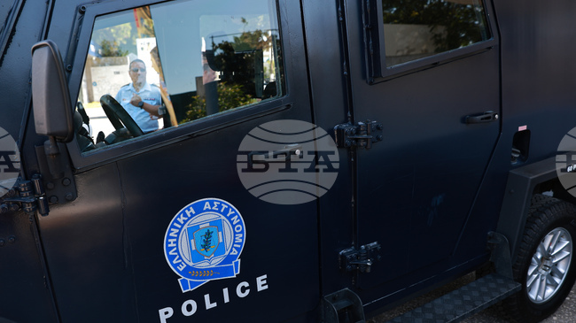 Трима свещеници са арестувани при полицейска акция срещу мрежа за трафик на наркотици в Гърция 