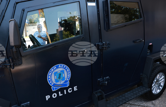 Гърция арестува и след това освободи 44-годишен мъж, издирван в Русия за саботаж