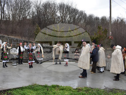 Село Караисен - обичаят Иванови влачуги