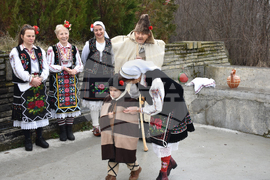 Село Караисен - обичаят Иванови влачуги