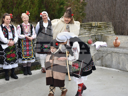 Село Караисен - обичаят Иванови влачуги