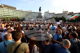 Правителство - подкрепа - демонстрация