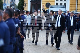 Правителство - подкрепа - демонстрация