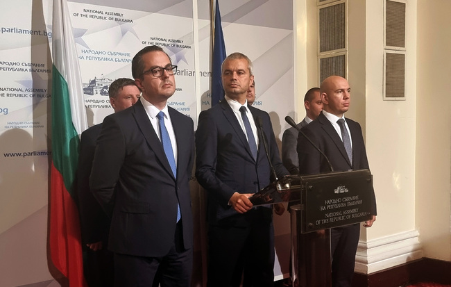 Френското предложение за Република Северна Македония е лошо за България, защото изземва инициативата от двете страни, според Костадин Костадинов