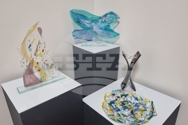 Плевен - изложба - стъклени композиции