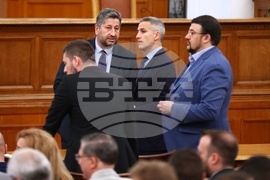 Парламент - липса на кворум