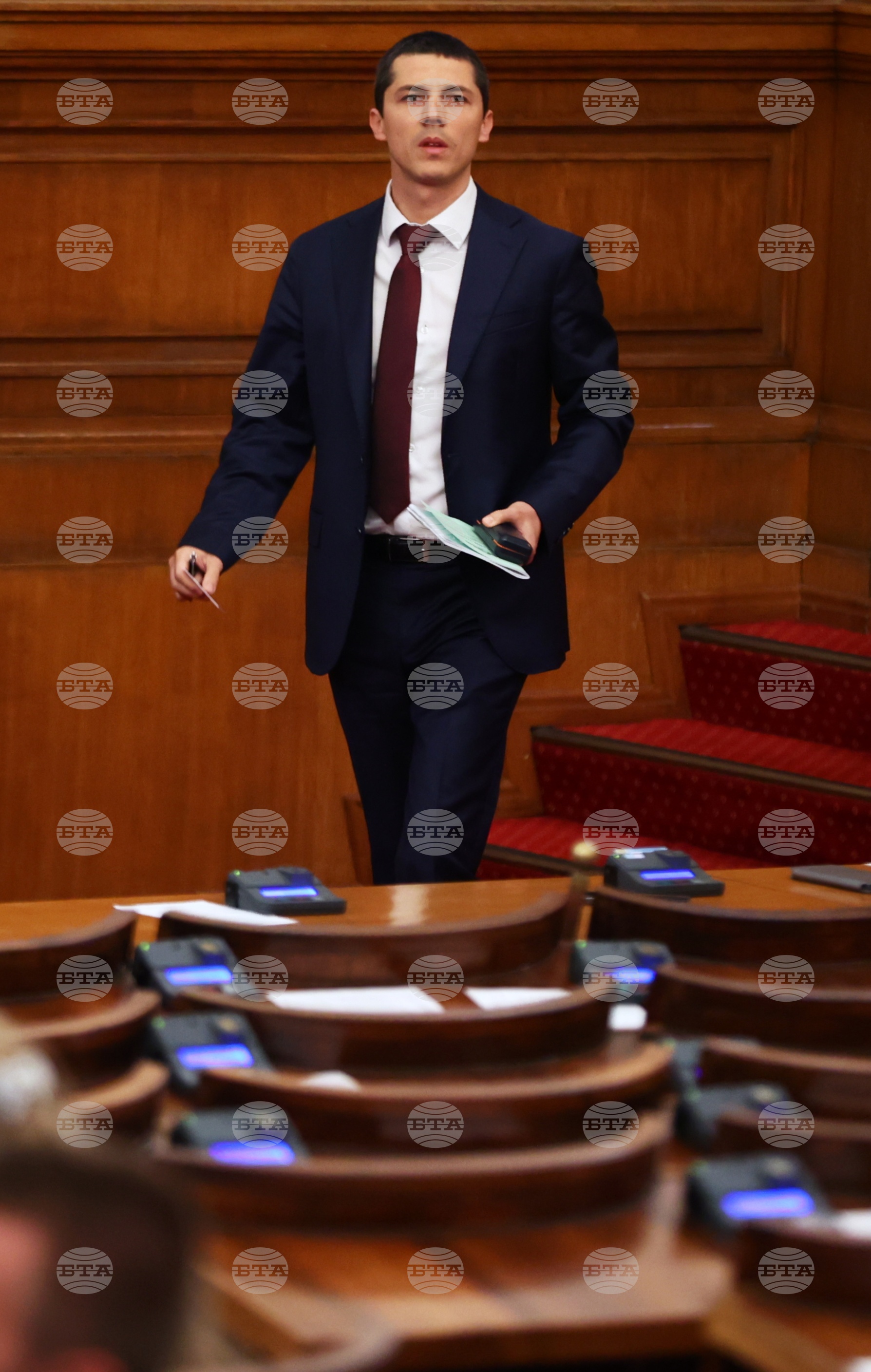 Парламент - липса на кворум