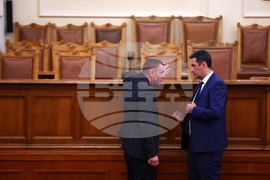 Парламент - липса на кворум