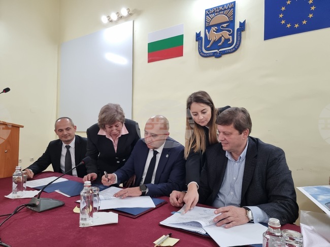 На Благовещение ще бъде направена първа копка на болничен комплекс "Сърце и мозък" в Кърджали