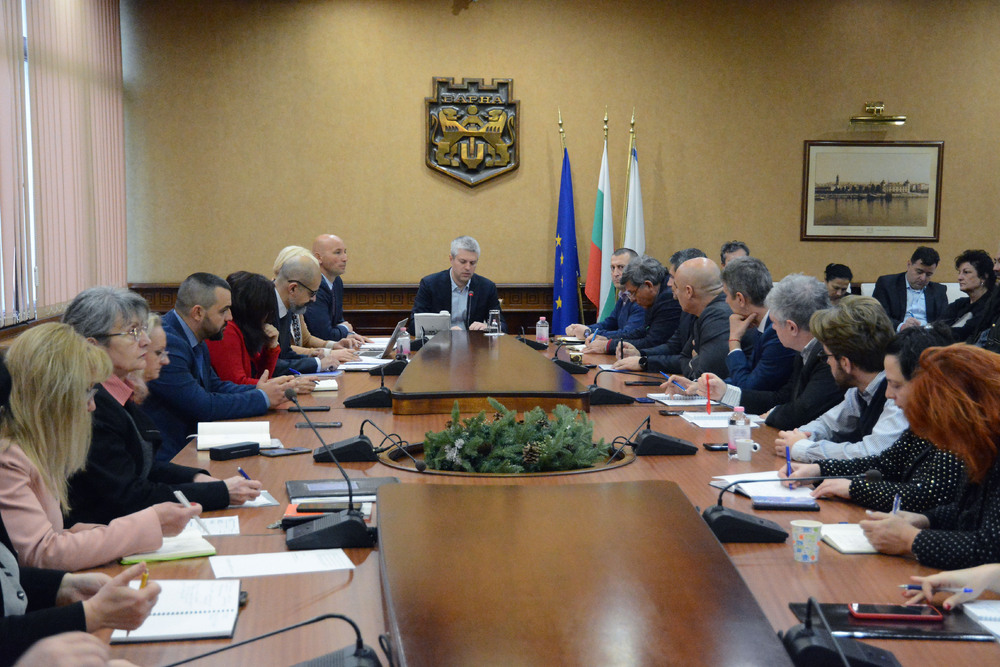 Община Варна: Кметът Благомир Коцев нареди пълна мобилизация по проектите за 100 милиона лева