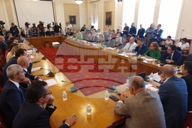 Парламент - Комисия по външна политика