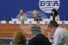 Национален Пресклуб на БТА - обществено обсъждане