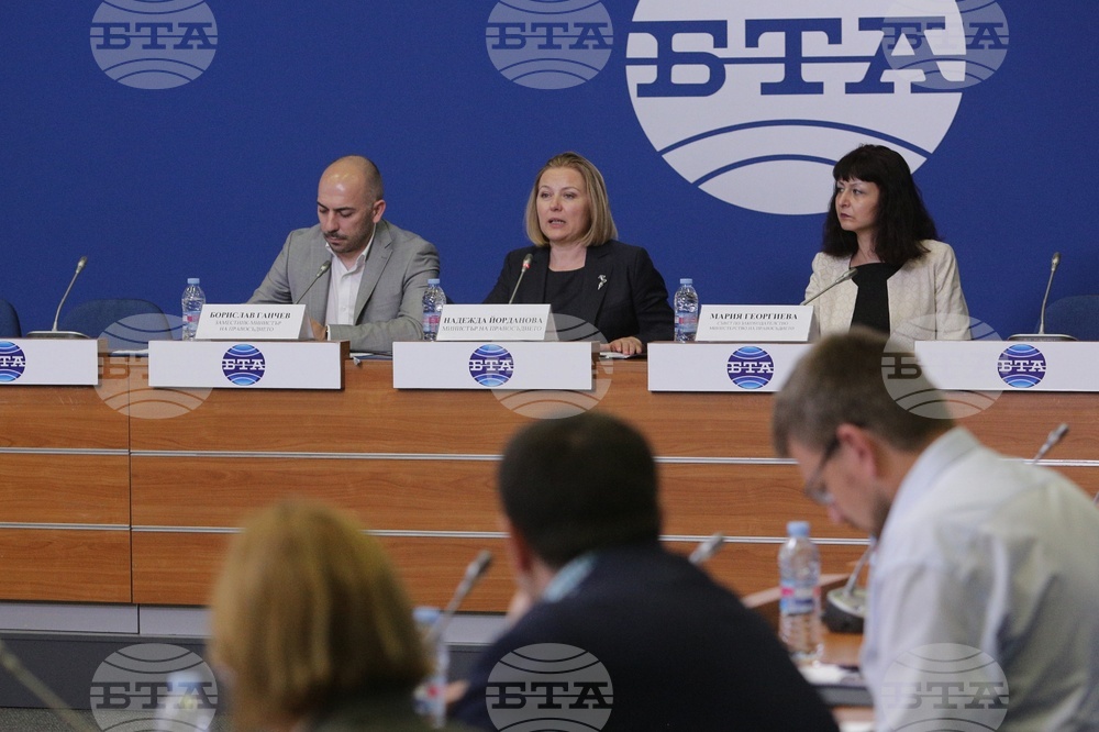 Национален Пресклуб на БТА - обществено обсъждане