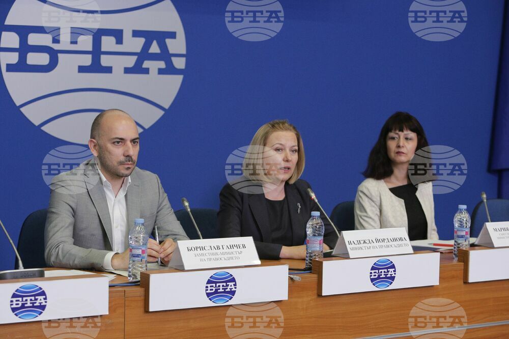 Надежда Йорданова: Правната система е доста променена и трябва да подготвим младите юристи за това