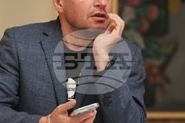 Парламент - Комисия по външна политика