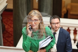 Парламент - Комисия по външна политика