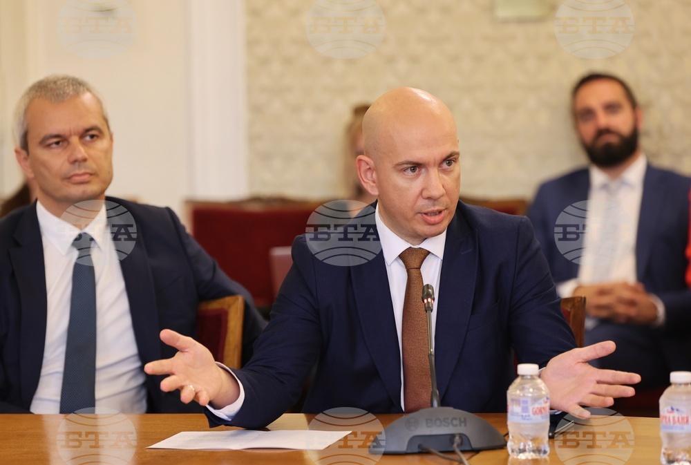 Парламент - Комисия по външна политика