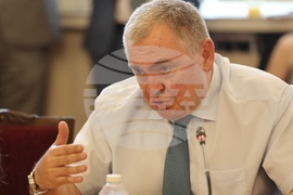 Парламент - Комисия по външна политика